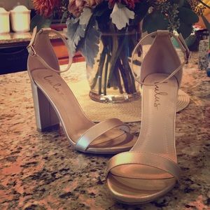 Lulus Gold Chunky Heel